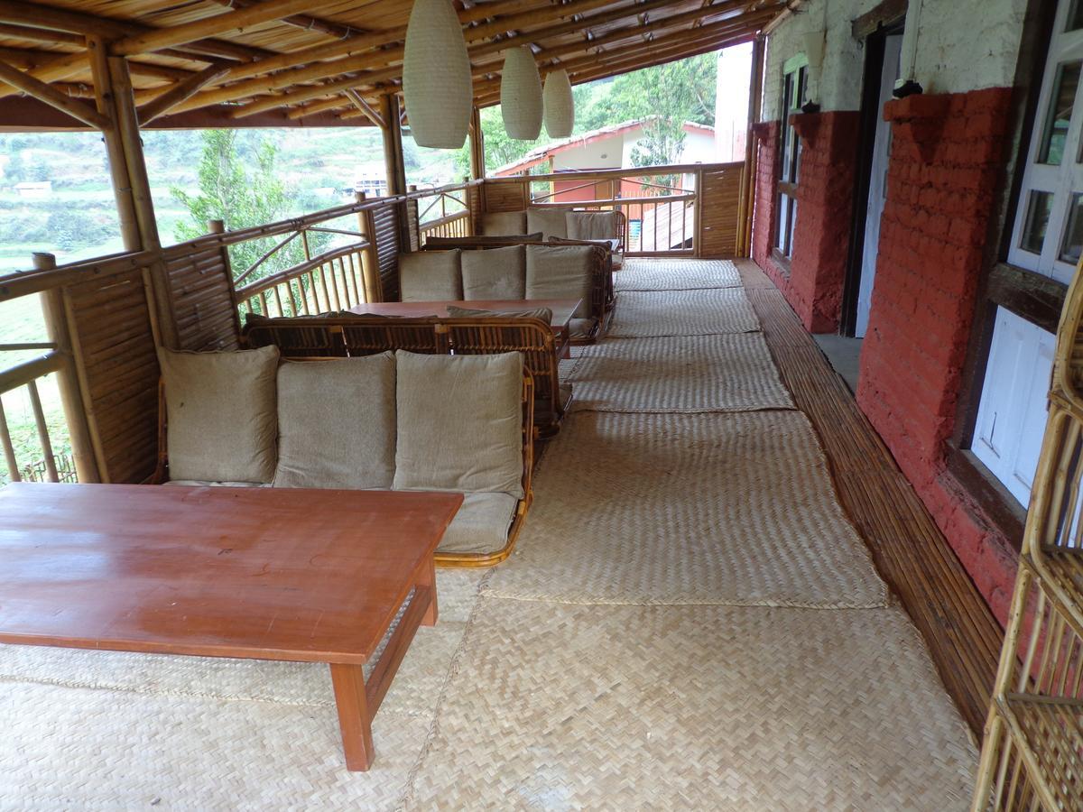 Solid Rock - Lodge & Restaurant Pharping Екстериор снимка